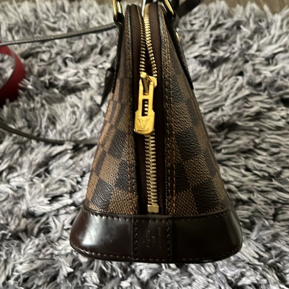 Louis Vuitton Alma - Picture 4 of 8